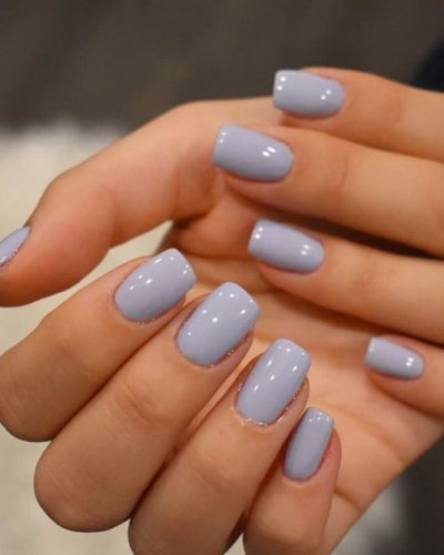 Vernis semi permanent ongles taille moyenne "square".