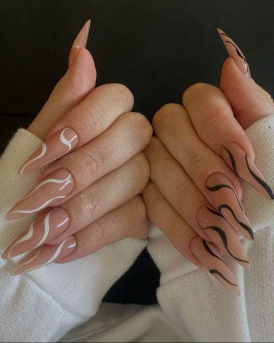 Longs ongles "stiletto" // Nail art.